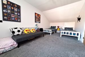 Bedroom - click for photo gallery
